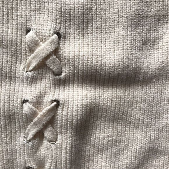 Renee C Long Line Sweater Dress EUC Lace And Eyelet Accent Medium Cream, Soft - Picture 5 of 9